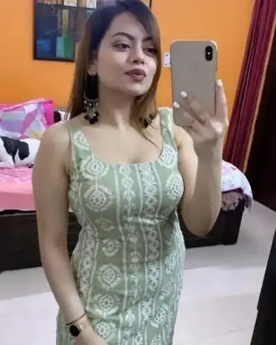 Call Girl in Udyog Vihar