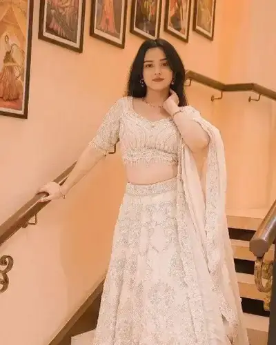 Escort Service In Udyog Vihar